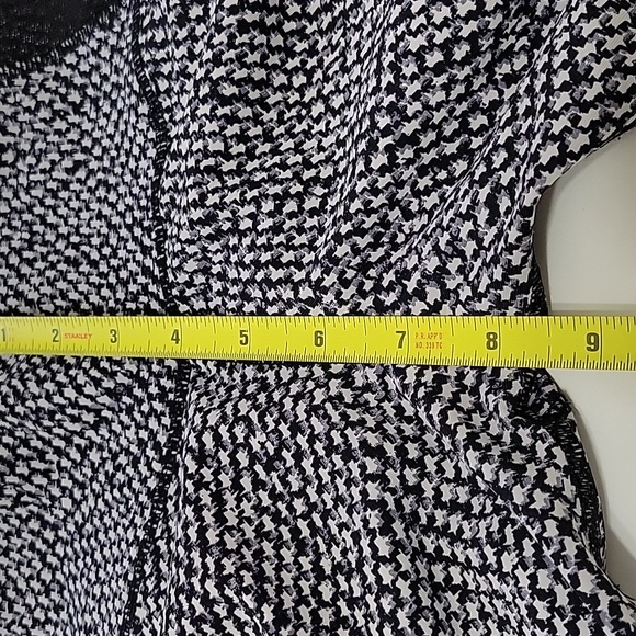 Lululemon Run Around Cropped Tights 19" - Picture 9 of 12